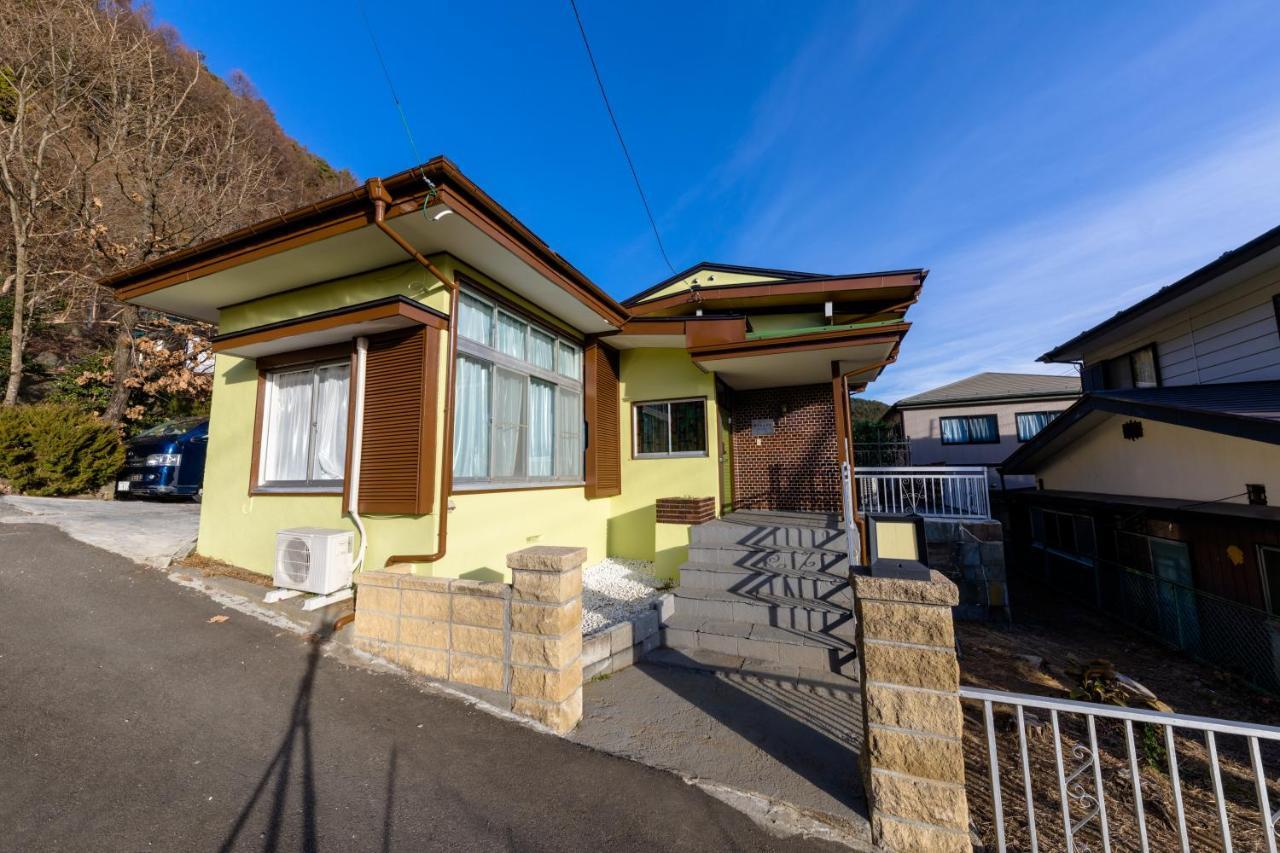 Villa Rakuwa Bettei Fujikawaguchiko Exterior photo